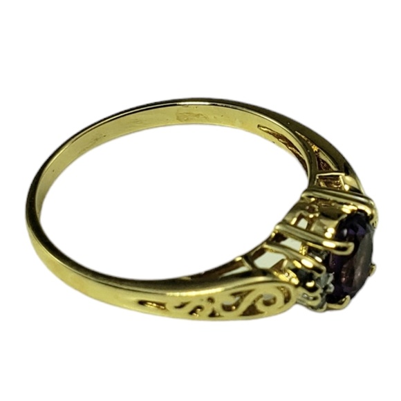 14 Karat Yellow Gold Amethyst and Diamond Ring Size 6.5  #16738 - Picture 4 of 8